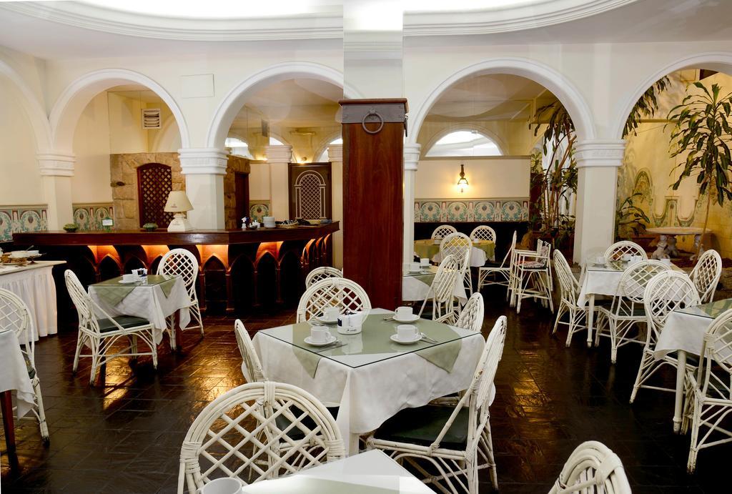 Hotel Muniz Bahía Blanca Exterior photo