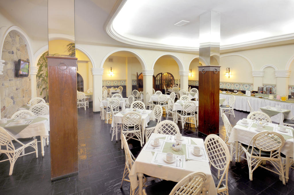 Hotel Muniz Bahía Blanca Exterior photo